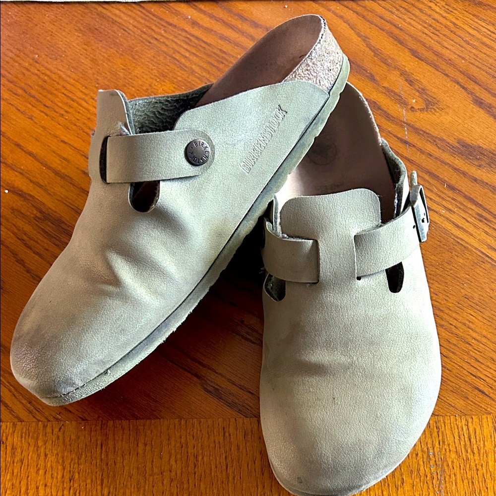 Birkenstock Boston Soft Footbed Clogs Taupe Size 40